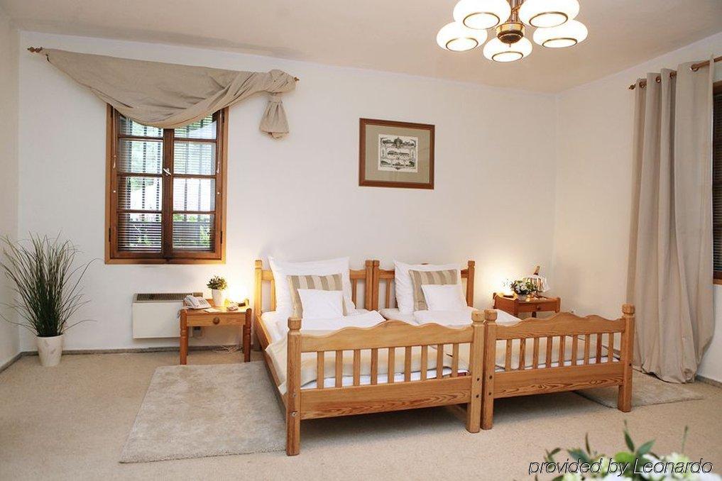 Hotel Noma Residence Zameczek Mysliwski Promnice Kobior Cameră foto