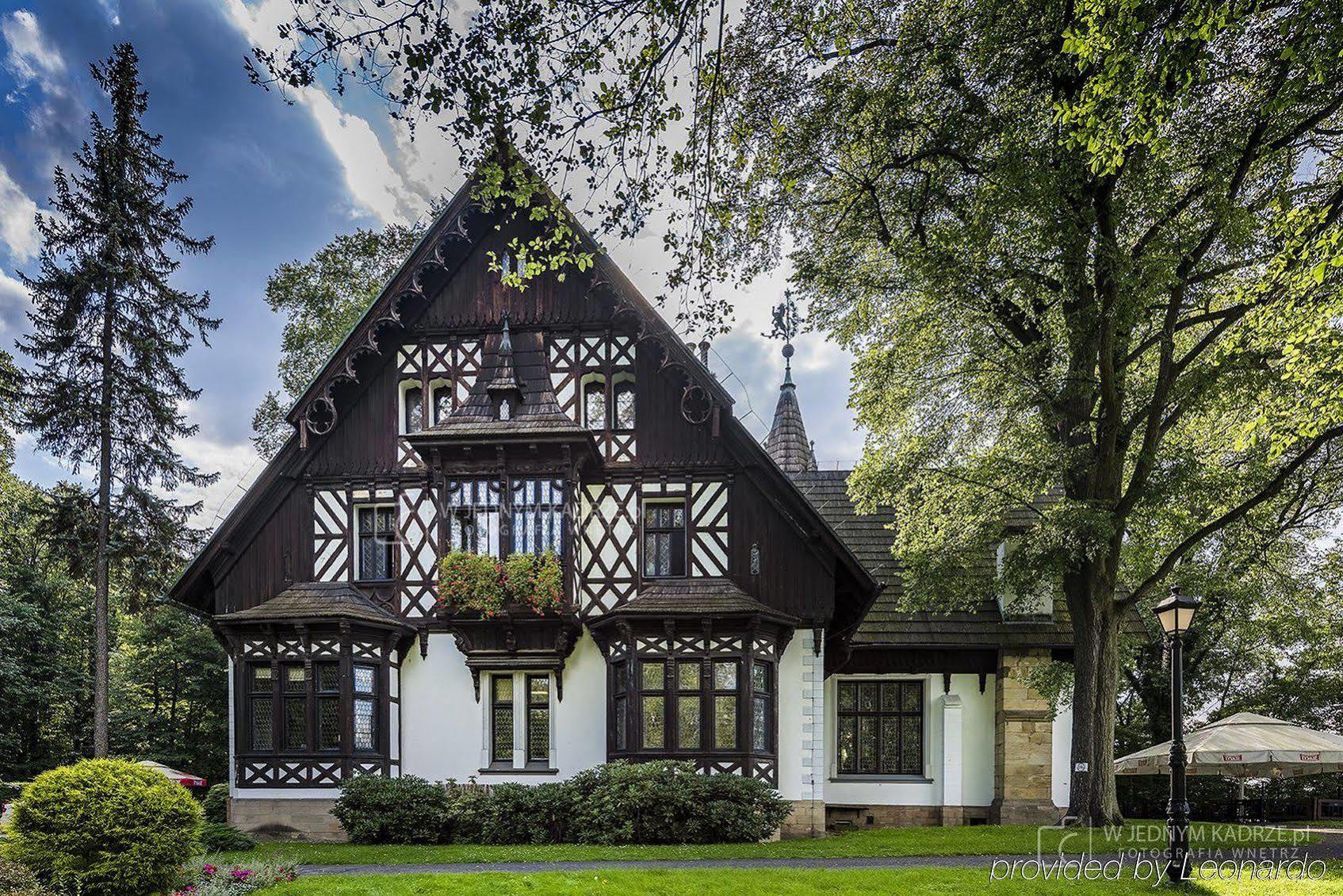 Hotel Noma Residence Zameczek Mysliwski Promnice Kobior Exterior foto